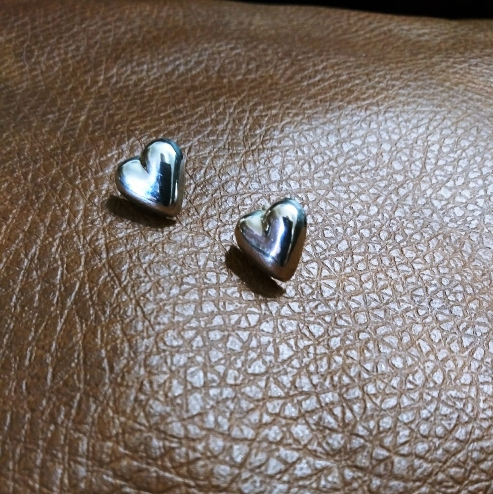 SALE!❤Tiffany & Co. Puffed Heart Earrings❤